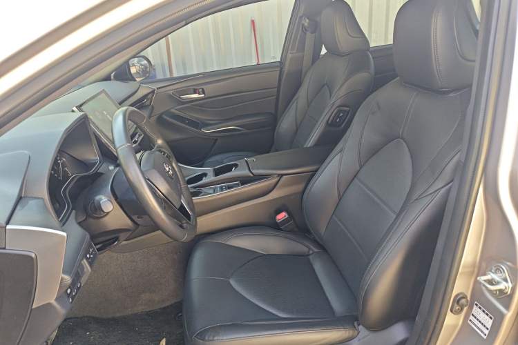 Used Toyota Avalon 2023 Dual-Engine 2.5L Luxury Edition