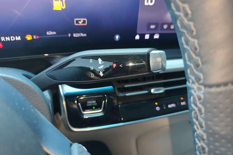 Used Buick Century 2023 2.0T Four-Seat Private Edition Gear Lever