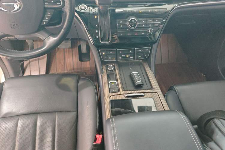 Used GAC Trumpchi M8 2020 Flagship 390T Navigation Model Gear Lever