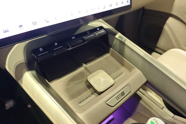 Used Zeekr 007GT 2025 Long-Range All-Wheel-Drive Intelligent Driving Version 100 kWh Interior 1