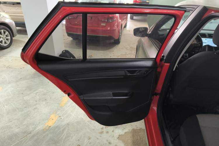 Used Skoda Fabia 2016 1.4L Automatic Car Enjoy Edition