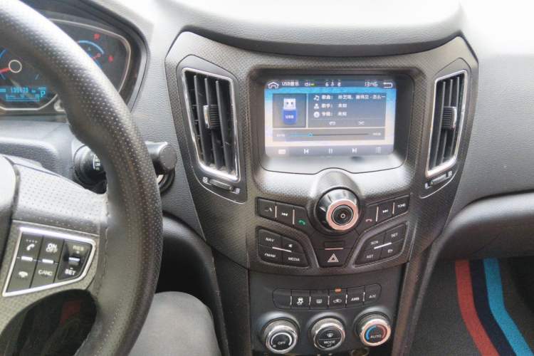Used Haima S7 2013 2.0L Automatic ZhiZhen Version
