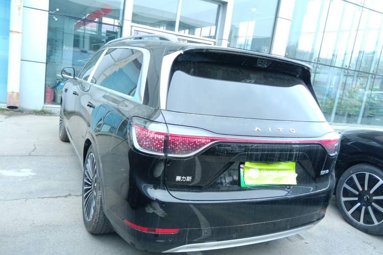 Used Hima AITO M9 2025 Extended-Range Ultra Version 52 kWh 6-Seater Rear Left 45 Deg