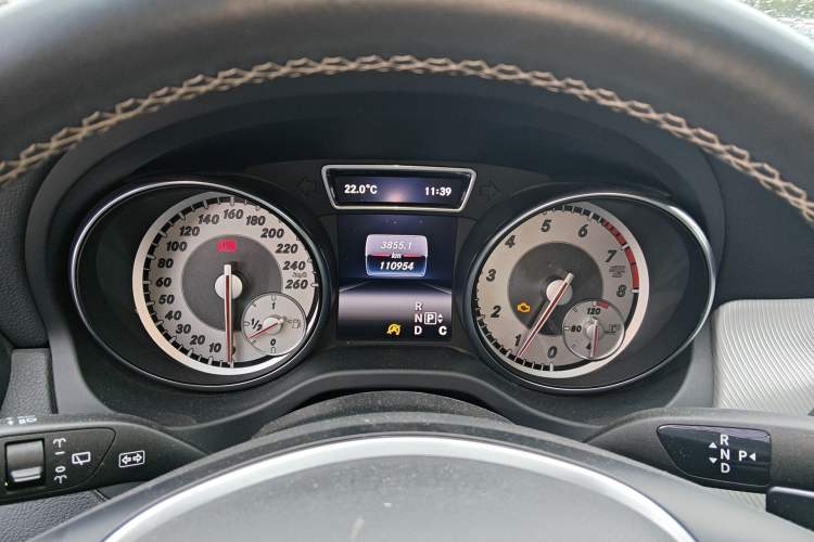 Used Mercedes-Benz GLA 2016 GLA 200 Fashion Model Instrument Cluster