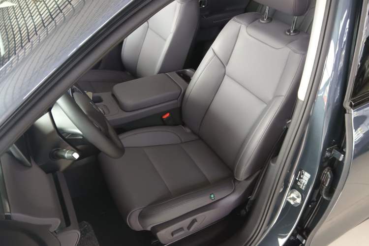 Used Leapmotor C10 2026 210 LiDAR Version Left Front Seat