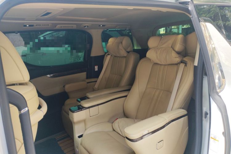 Used Toyota Vellfire 2021 Crown Dual-Engine 2.5L HV Supreme Edition
