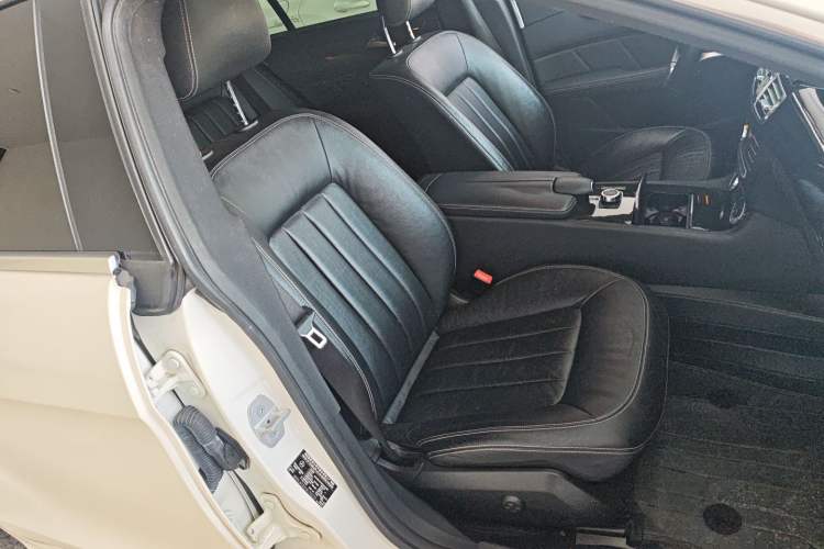 Used Mercedes-Benz CLS 2016 CLS 320 Elegant Edition
