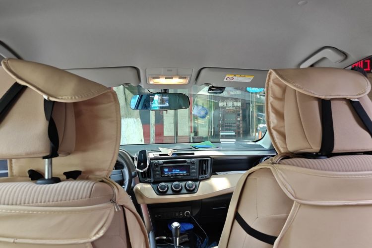 Used Toyota RAV4 2016 2.0L CVT Two-Wheel Drive Urban Edition China V Standard