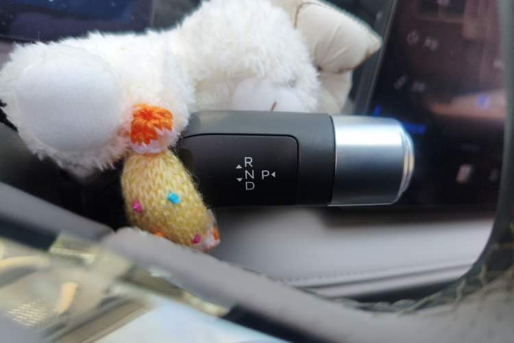 Used Geely Galaxy 8 2025 130km EM-i Prestige Edition Gear Lever