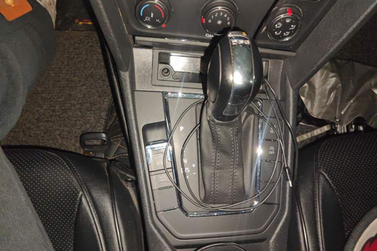 Used Volkswagen Lamando 2019 230TSI DSG Fashion Edition China V Standard