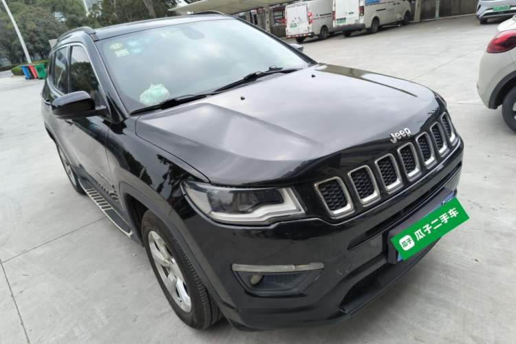 Used Jeep Compass 2017 200T Automatic Family Edition

