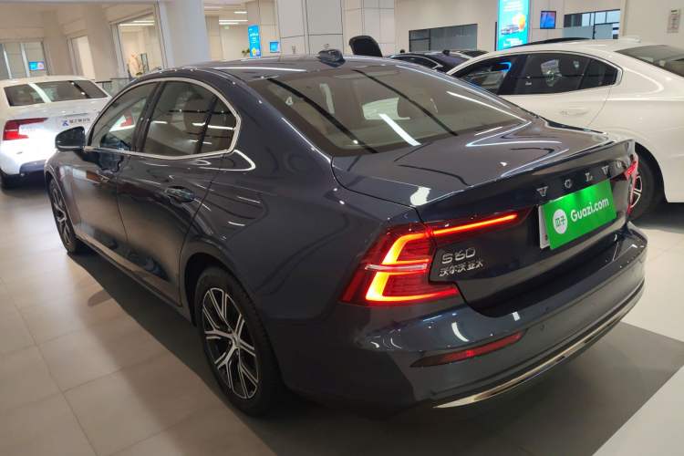 Used Volvo S60 2025 B4 Zhiyi Luxury Edition