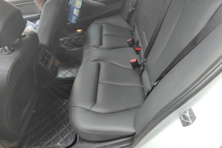 Used BMW 3 Series 2016 320Li Fashion Model Left Rear Seat