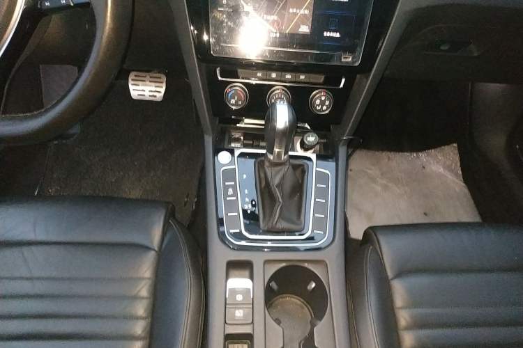 Used Volkswagen Magotan 2018 330TSI DSG Advanced Model