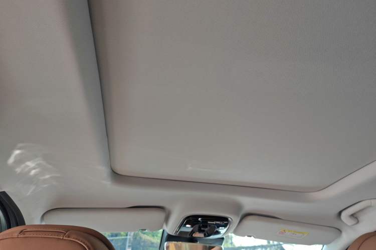 Used Chery Tiggo 8 L 2025 Model 2.0T Two-Wheel Drive Changhong Edition—5 Seaters