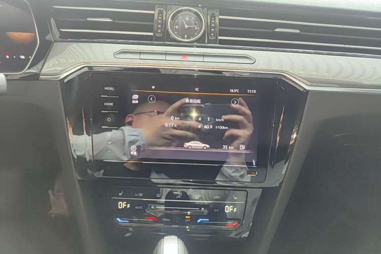 Used Volkswagen Magotan 2023 2 Million Units Limited Edition 330TSI DSG Leading Version Audio And AC Panel