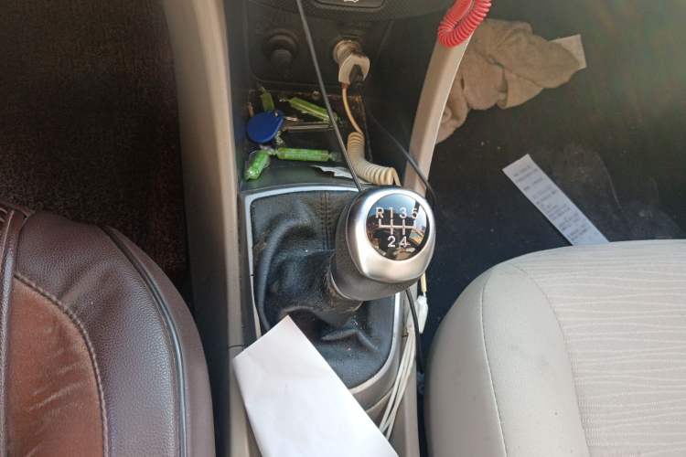 Used Hyundai Verna (older generation) 2014 1.4L Manual Smart GLS Trim