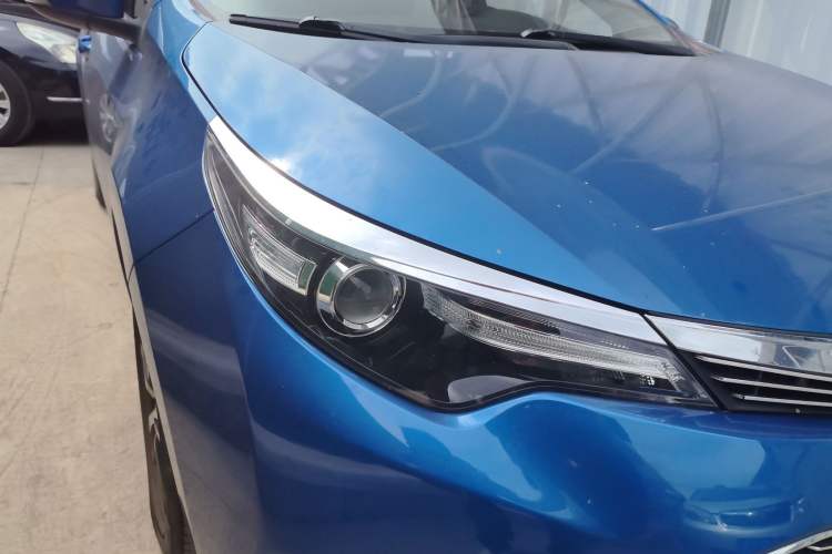 Used Toyota Levin 2014 1.6G CVT Elite Edition Right Front Headlight