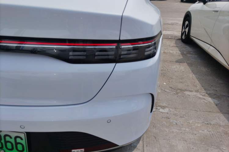 Used BYD Destroyer 05 2024 HONOR Edition DM-i 55KM Luxury Model Right Rear Taillight
