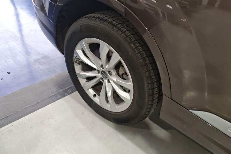 Used Audi Q7 2016 45 TFSI Technology Edition Right Rear Wheel Hub