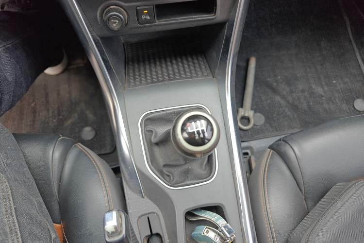 Used BYD Song 2016 1.5TI Manual Luxury Model
