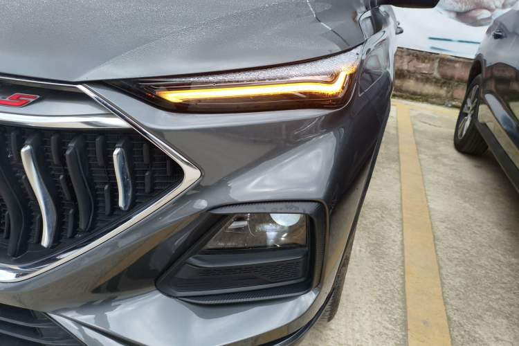 Used CHANGAN OSHAN X5 2021 1.5T DCT Prestige Edition Left Front Headlight