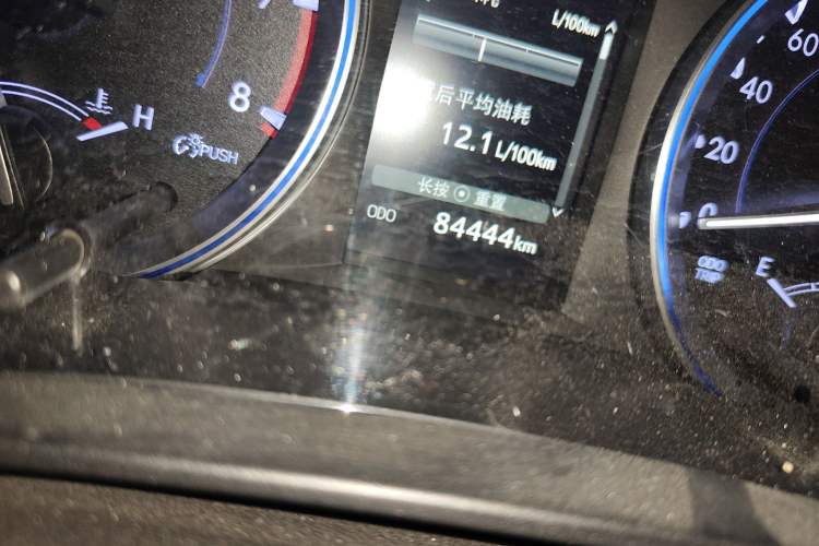 Used Toyota Highlander 2018 2.0T Four-Wheel Drive Luxury Edition 7 Seats China V Emission Standard