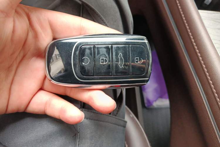 Used Chery Tiggo 8 PRO 2024 Champion Edition 390T Two-Wheel Drive Peak Version 5 Seats