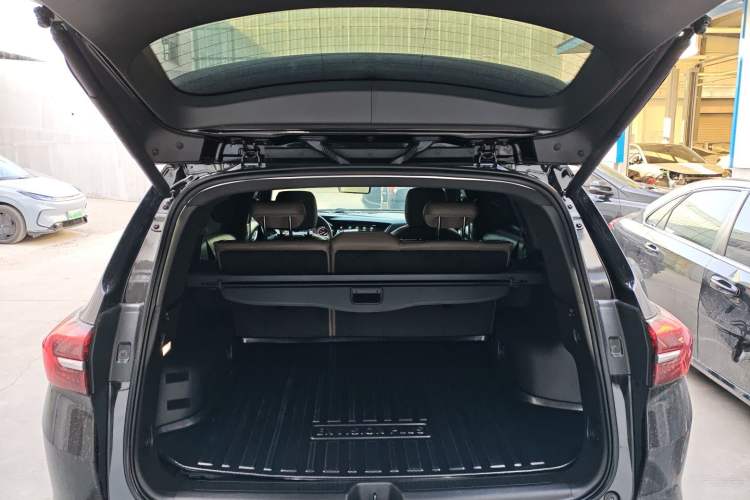 Used Buick Envision 2023 Encore Plus 652T Five-Seat Luxury Model