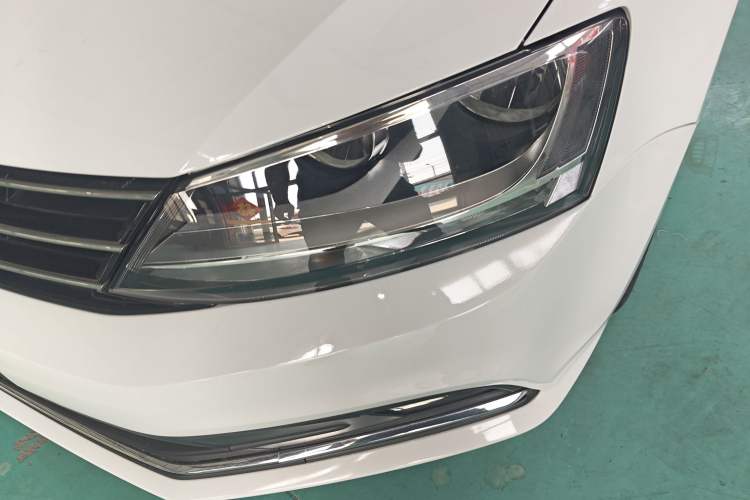 Used Volkswagen Sagitar 2018 1.6L Automatic Comfort Model Left Front Headlight