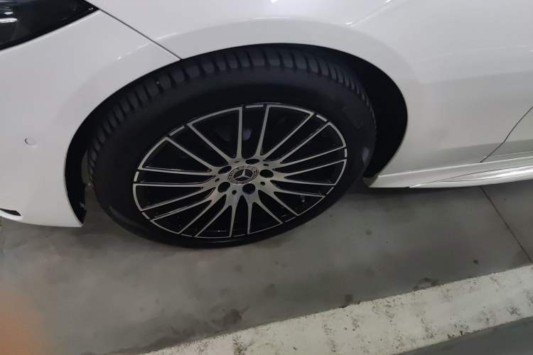 Used Mercedes-Benz C-Class 2024 C 260 L Sport Edition Left Front Wheel Hub