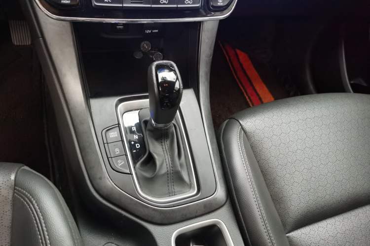 Used Hyundai ix35 2019 2.0L Automatic 2WD Zhiyong·Changxiang Edition China VI Standard Gear Lever