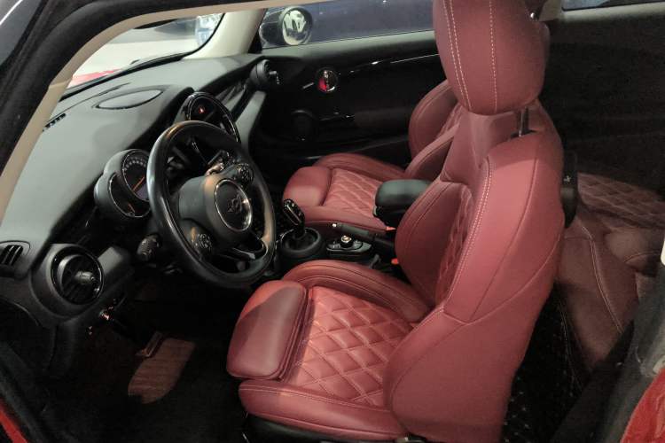 Used MINI MINI 2019 1.5T COOPER Classic Edition
