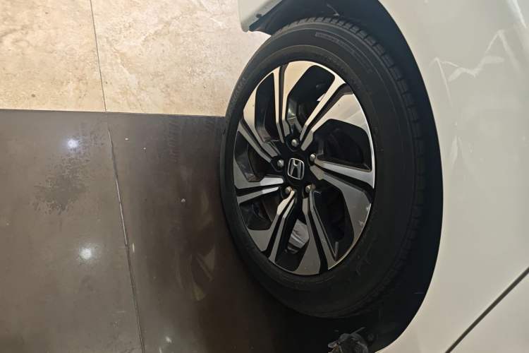 Used Honda Crider 2016 1.8L CVT Luxury Edition
