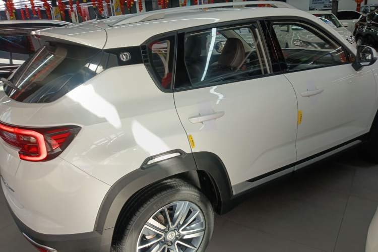 Used CHANGAN CS35PLUS 2019 1.6L Manual Chuanlian Edition