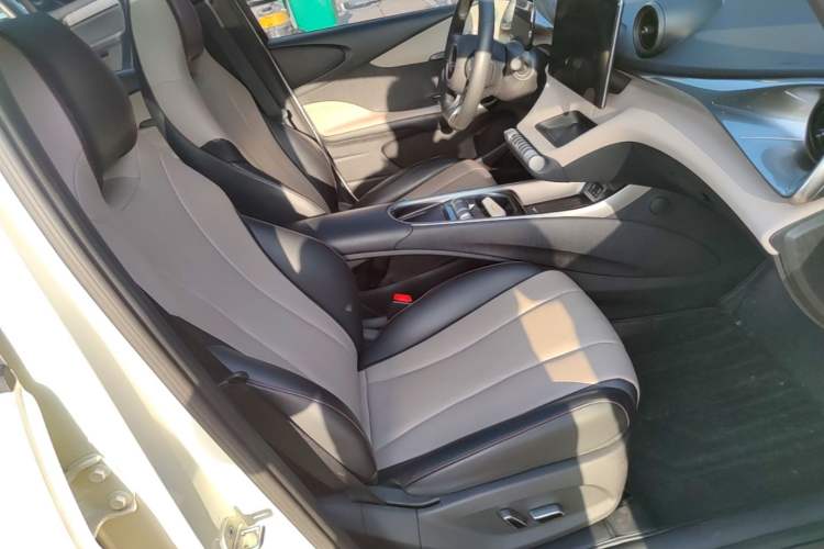 Used BYD Dolphin 2023 420 km Fashion Edition
