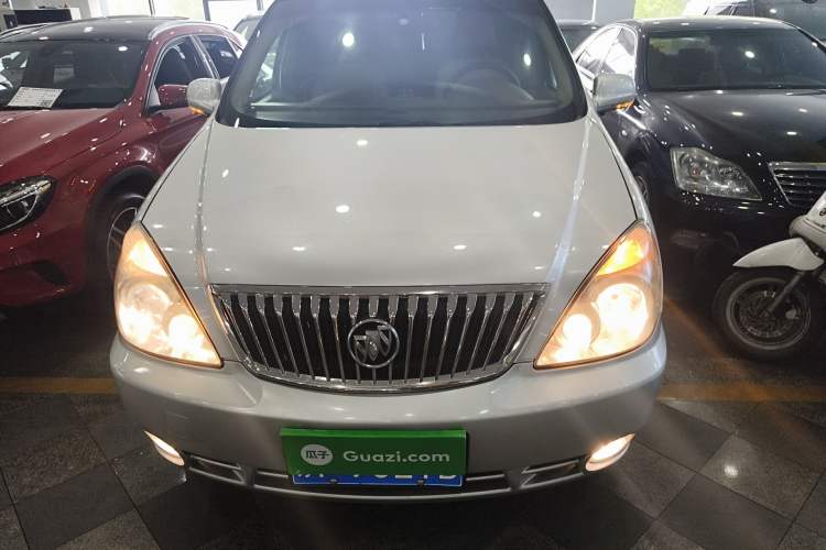 Used Buick GL8 2014 2.4L Classic Edition