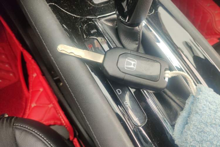 Used Honda Vezel 2020 1.5L CVT Pioneer Edition