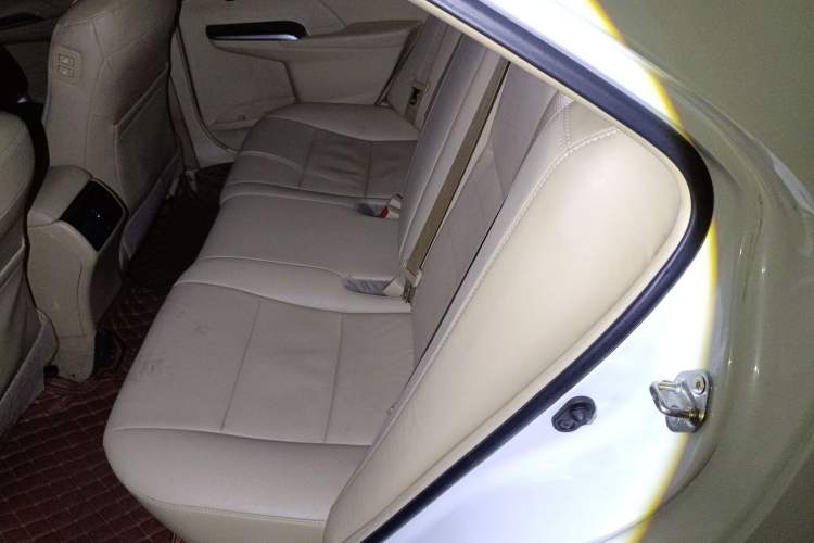 Used Toyota Camry 2015 2.0G Premier Edition