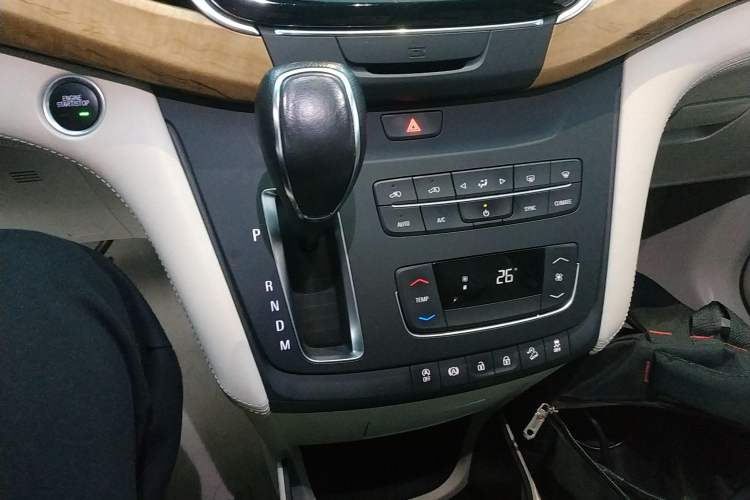 Used Buick GL8 2018 ES 28T Comfort Model China VI Standard
