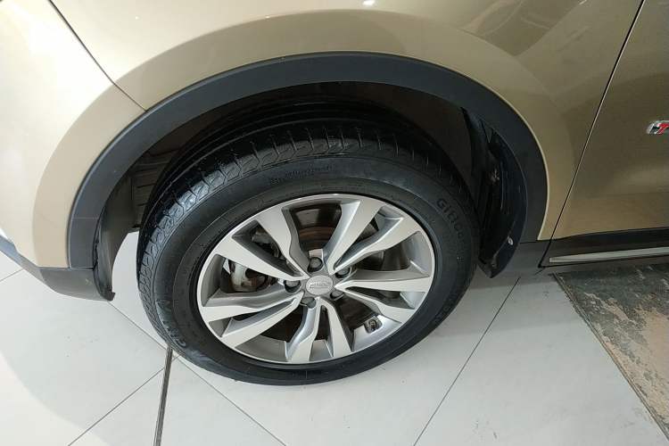 Used Geely Auto Emgrand X7 Sport 2016 1.8TD Automatic Smart Connectivity Version Left Front Wheel Hub
