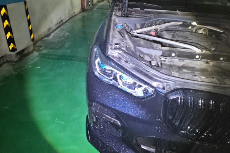 Used BMW X5 2022 xDrive 30Li Luxury M Sport Package Right Front Headlight