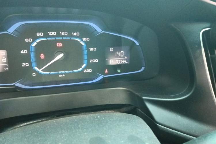 Used Roewe 360 2016 1.5L Automatic Smart Screen Version Odometer Close Up