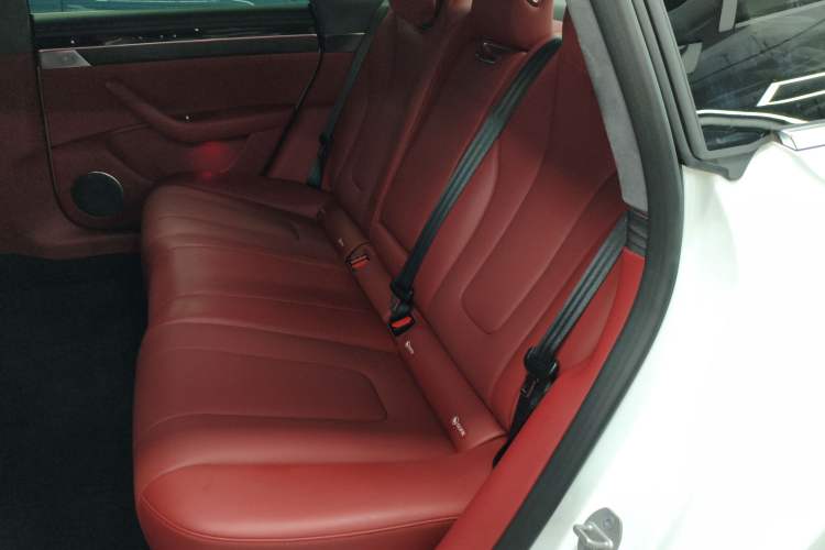 Used Hima Luxeed S7 2025 855 km Max Left Rear Seat