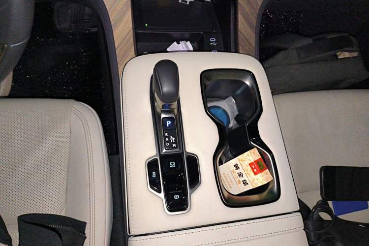 Used Lexus LM 2023 500h Six-Seater Prestige Edition