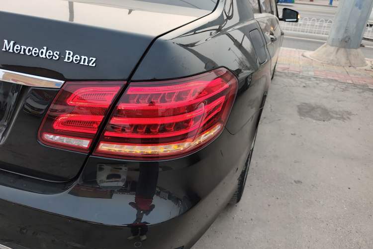 Used Mercedes-Benz E-Class 2015 Restyled E 260 L Sport Edition Exterior 3