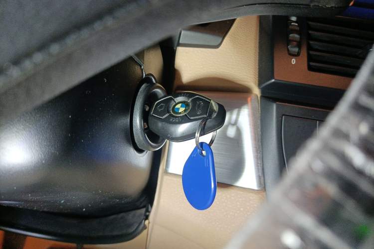 Used BMW X3 2009 xDrive25i Luxury Plus Model Vehicle Key