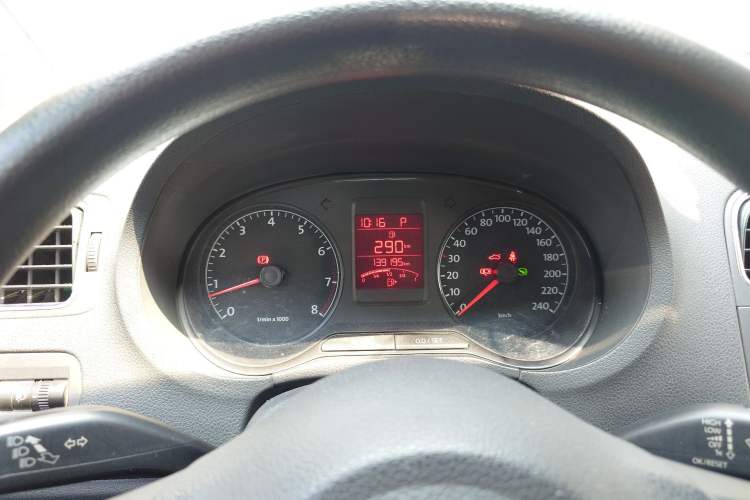 Used Volkswagen Polo 2013 1.4L Automatic Comfort Edition