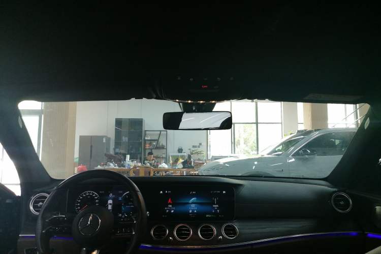 Used Mercedes-Benz E-Class 2022 Second Facelift E 300 L Sport Luxury Edition
