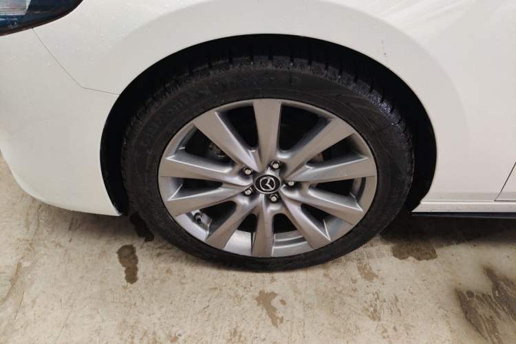 Used Mazda 3 Axela 2020 2.0L Automatic ZhiXuan Edition Left Front Wheel Hub